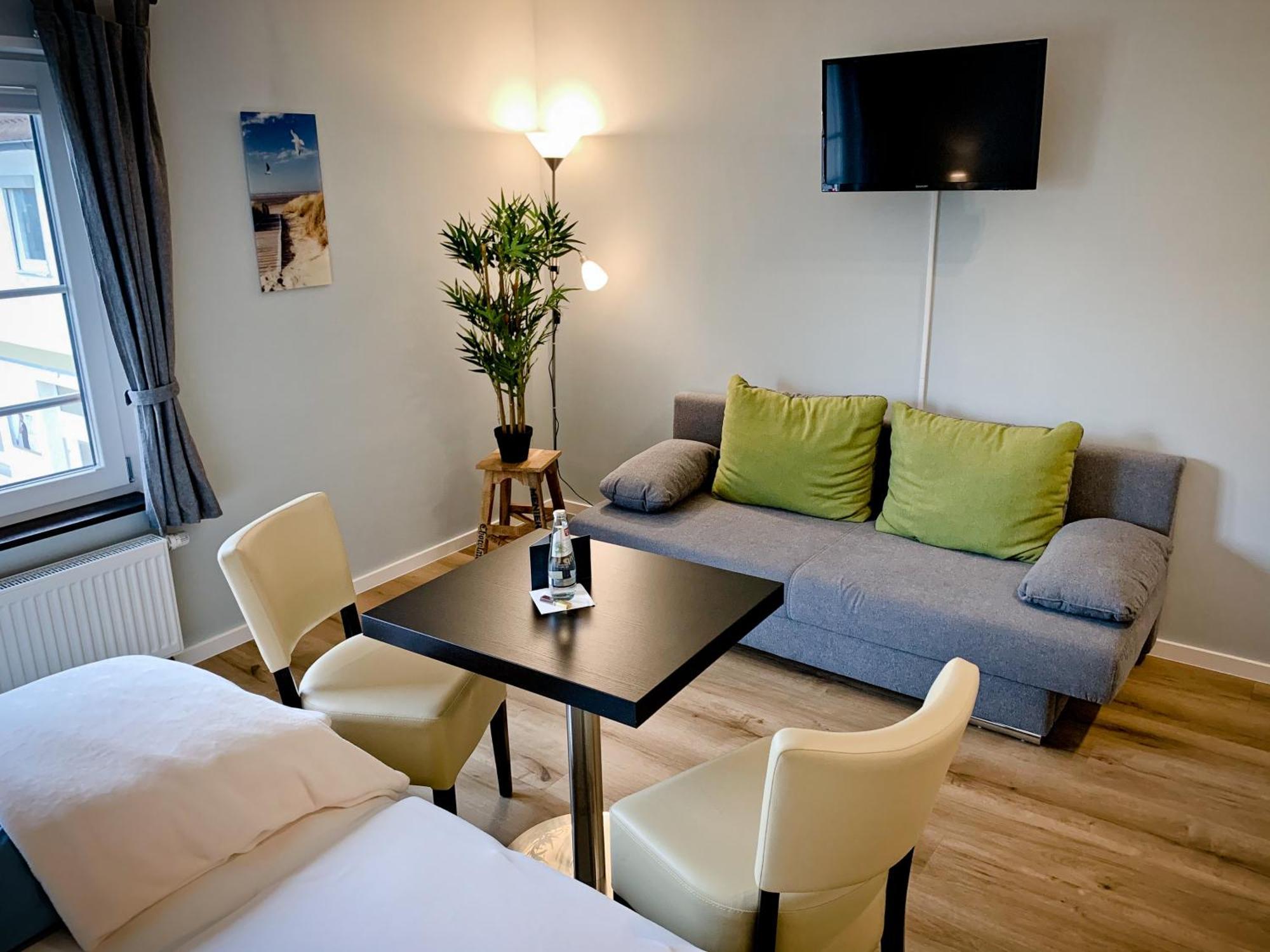 Triple A³ Aparthotel Марктхайденфелд Екстериор снимка
